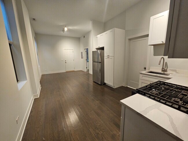 Photo - 951 W Armitage Ave Unit 2R