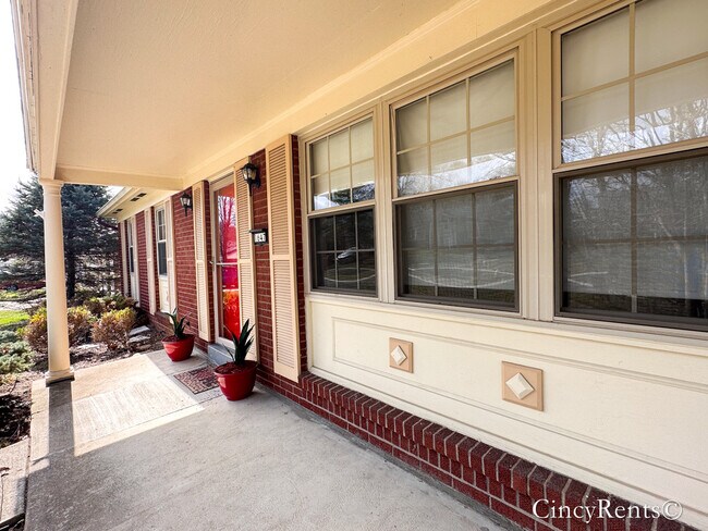 Photo - 1647 Rockhurst Ln