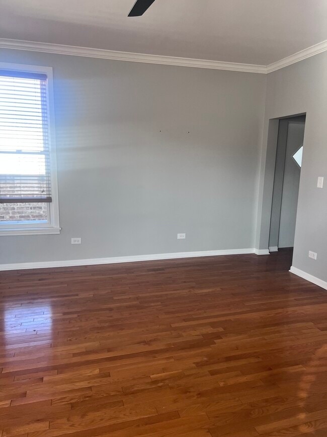 Photo - 20 W Hinsdale Ave Unit 2