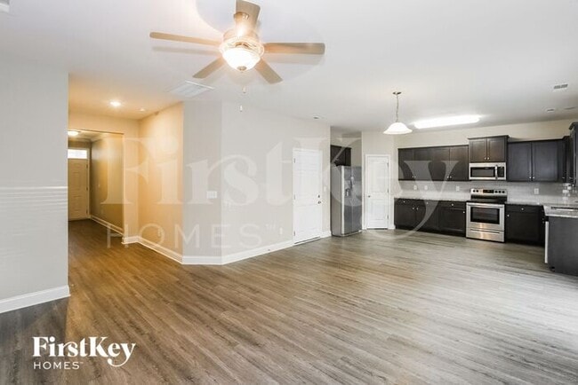 Photo - 9337 Sloan Forest Dr