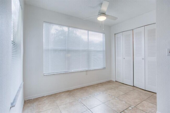 Photo - 663 Vista Isles Dr Unit 17