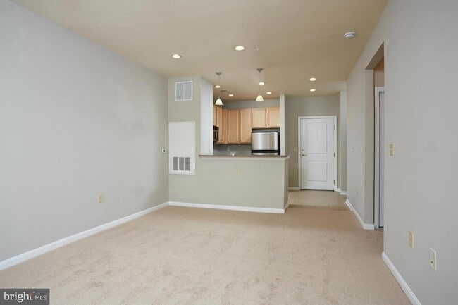 Photo - 2655 Prosperity Ave Unit 205