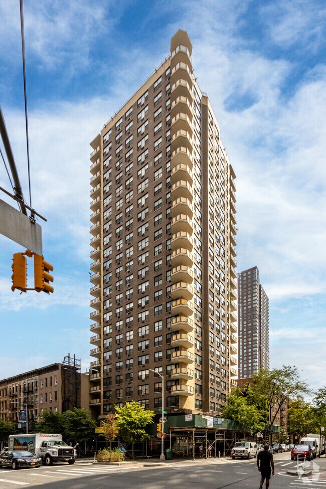 Photo - The Corniche