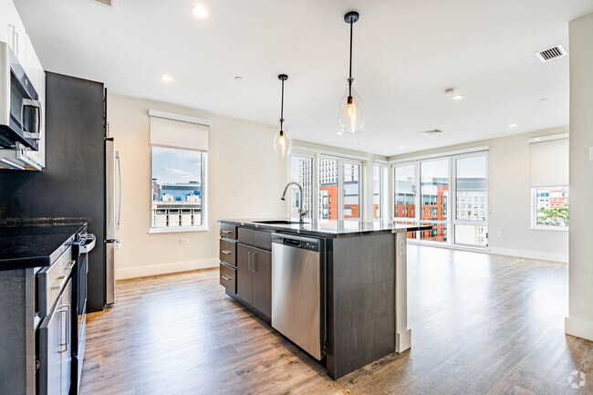 2 BR, 2 Ba - 1,000 SF - Kitchen