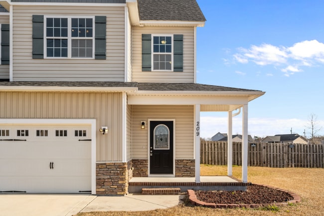 Photo - 209 Trophy Ridge Dr