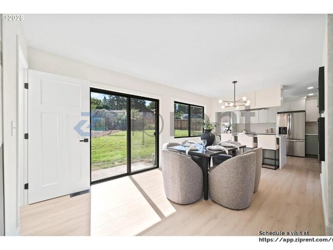 Photo - 7640 SW Whitford Dr