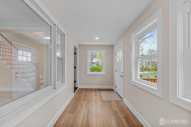 Photo - 307 Wayne St