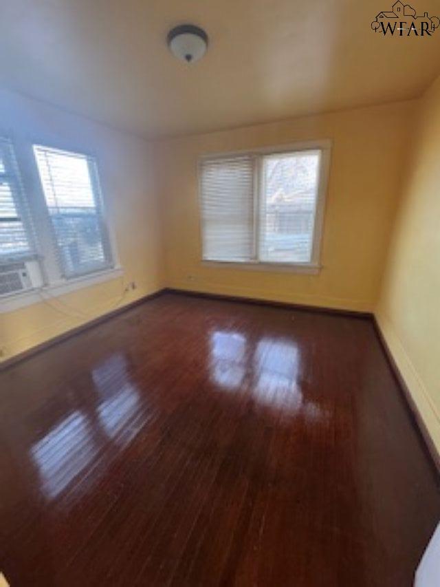 Photo - 2406 Avenue E