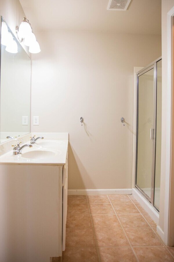 Photo - 10890 Alderwood Cove