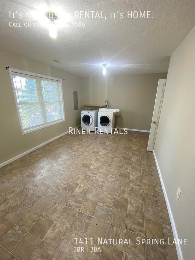 Photo - 1411 Natural Spring Lane