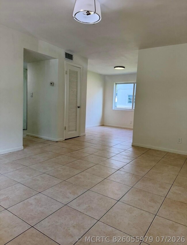 Photo - 5210 SW 90th Way Unit 2