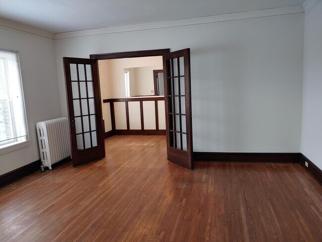 Photo - 1435 West 31st St