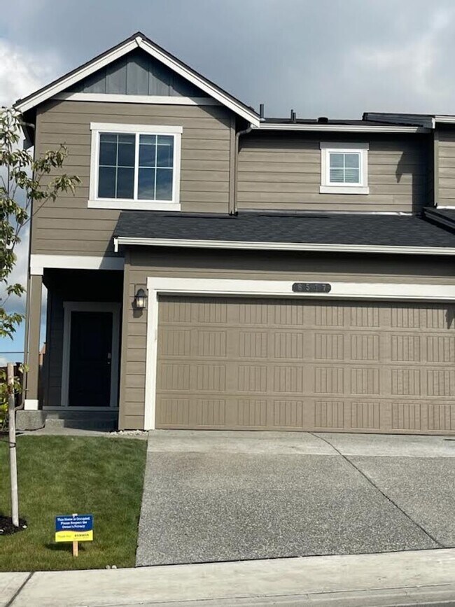 Photo - Large 3 Bedroom off of McWilliams, close t...