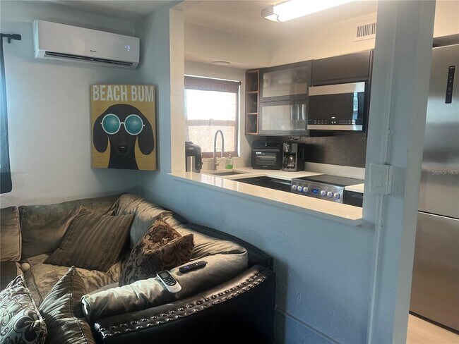 Photo - 11430 3rd St E Unidad 3