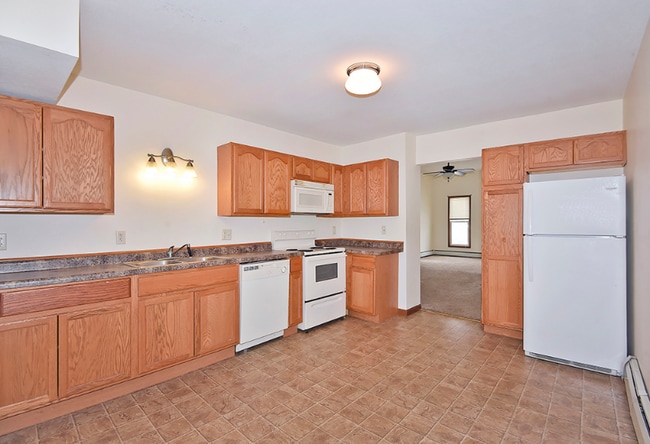 9 1st St SW Unit 1