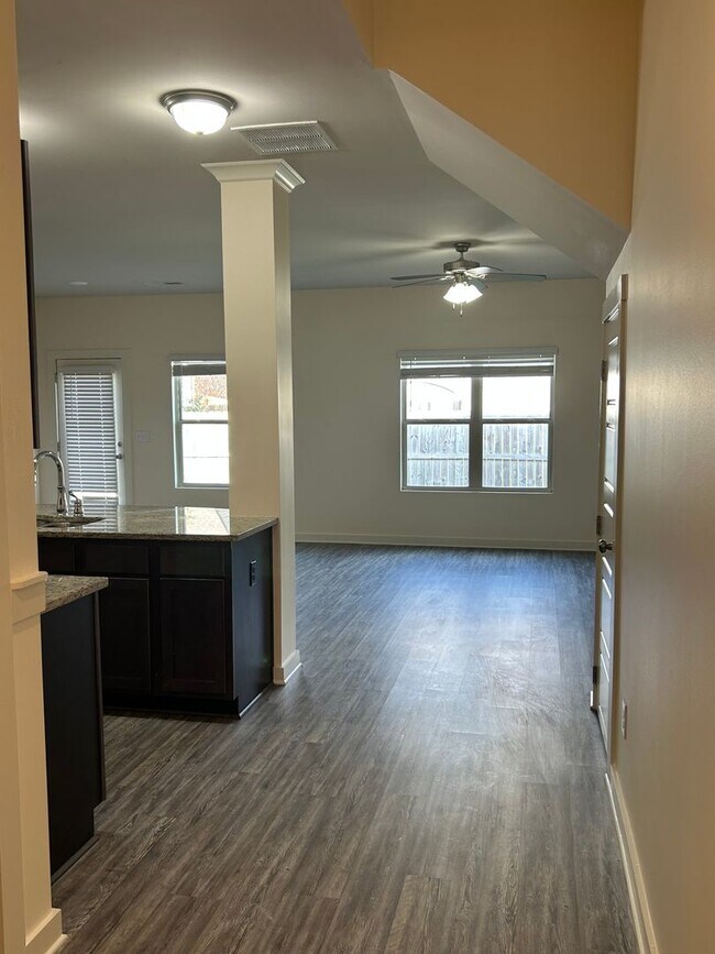 Photo - 5715 Cheshire Cove Cir