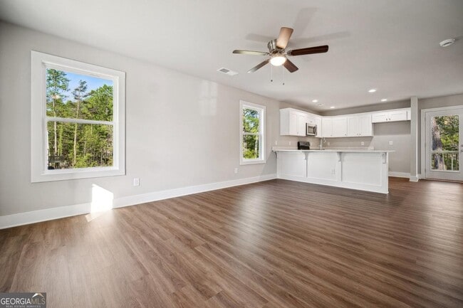 Photo - 6325 Crystal Cove Trail