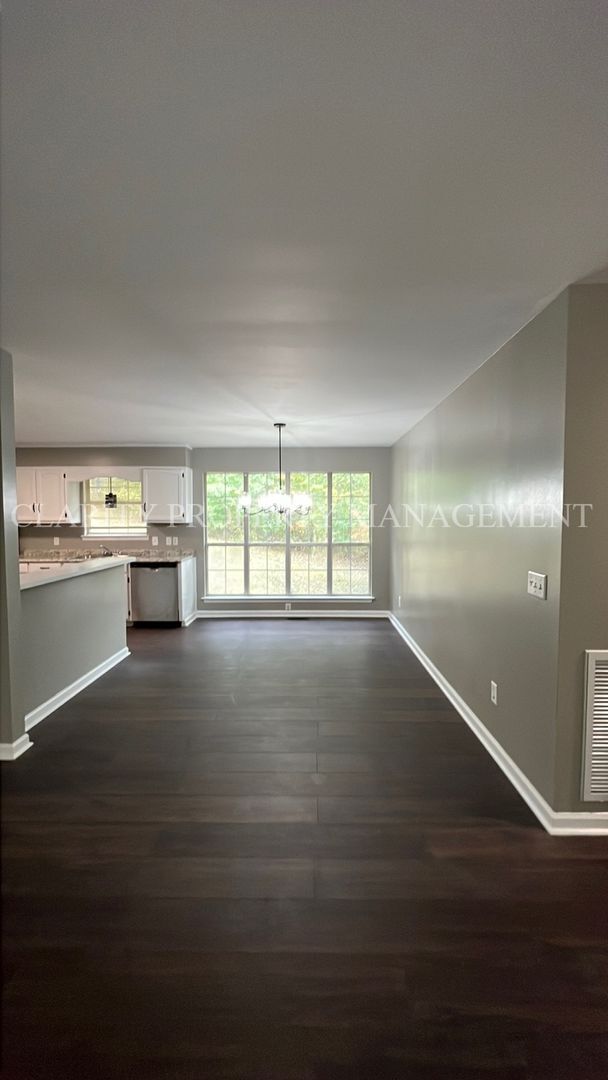 Two bedroom, ranchstyle home in Hixson House Rental in Chattanooga