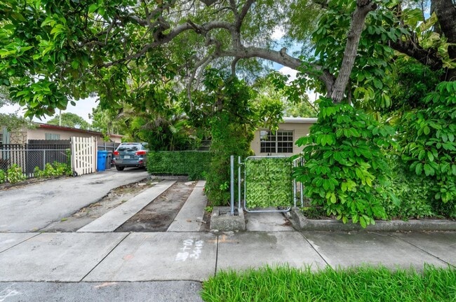 Photo - 3401 SW 48th Ave