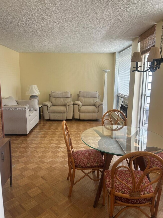 Photo - 2400 NE 9th St Unit 603