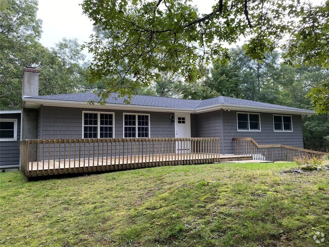 Building Photo - 422 Stanford Rd Rental