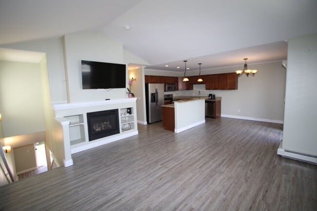 Photo - 3 Bedroom Centrally Located Condo!