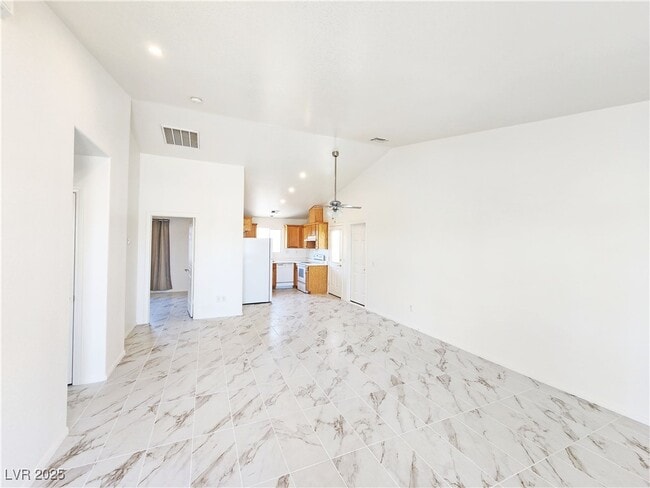 Building Photo - 600 San Lorenzo St