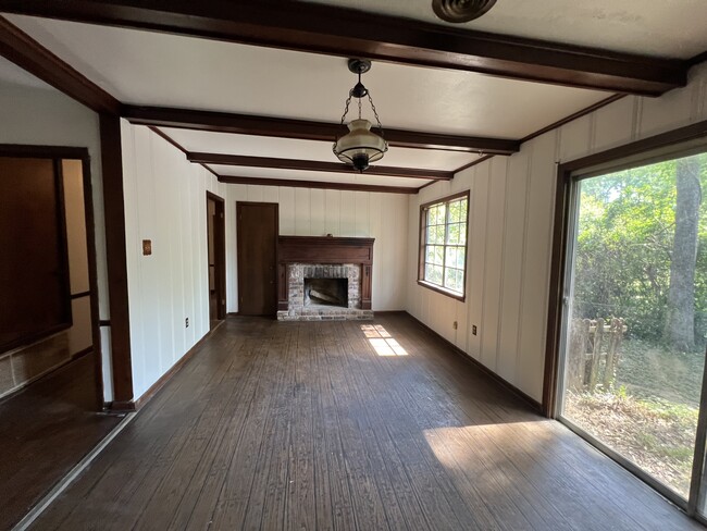 Photo - 251 Catalina Cir