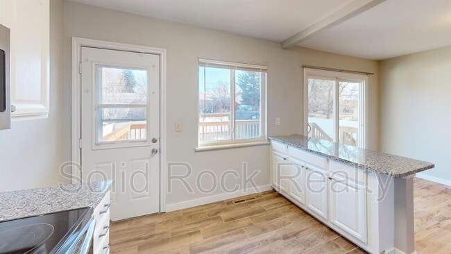 Photo - 1615 Shasta Dr