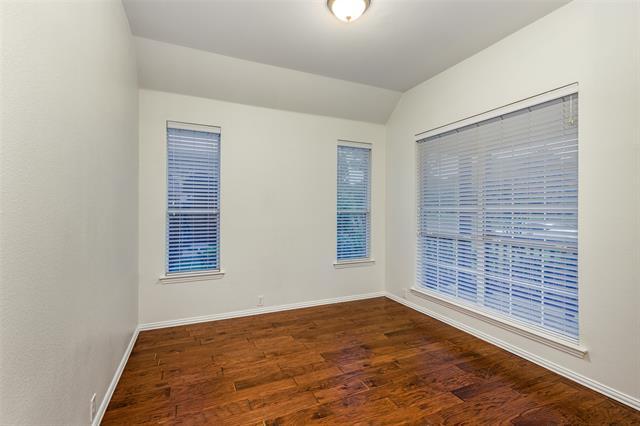 Photo - 592 Burning Oak Dr