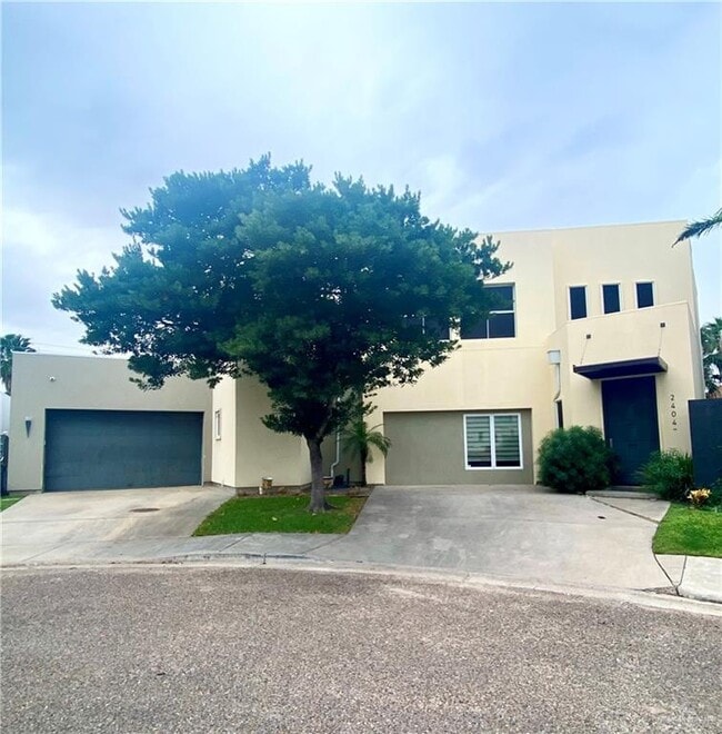 Photo - 2404 S 43rd St House