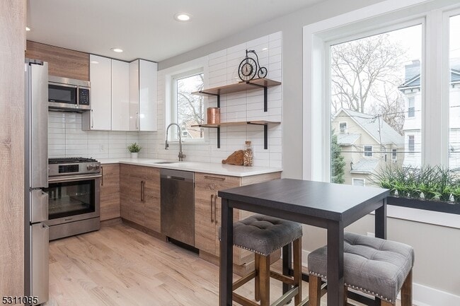 Photo - 27 Mission St Unit 2