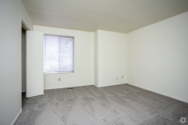 2BR, 1.5BA - 1,178 SF