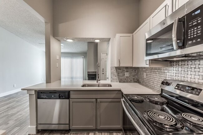 Photo - Modern Feels, Warm Heart Unidad BIL