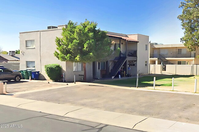 Photo - 960 N Jay St Apartamento Unidad A