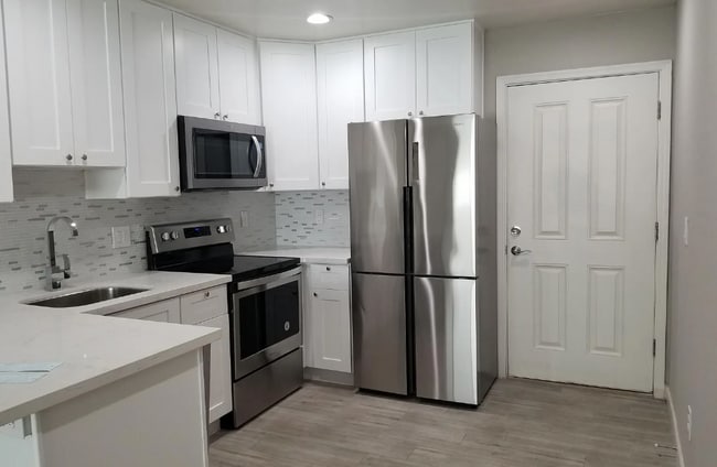 Roma Village Apartments