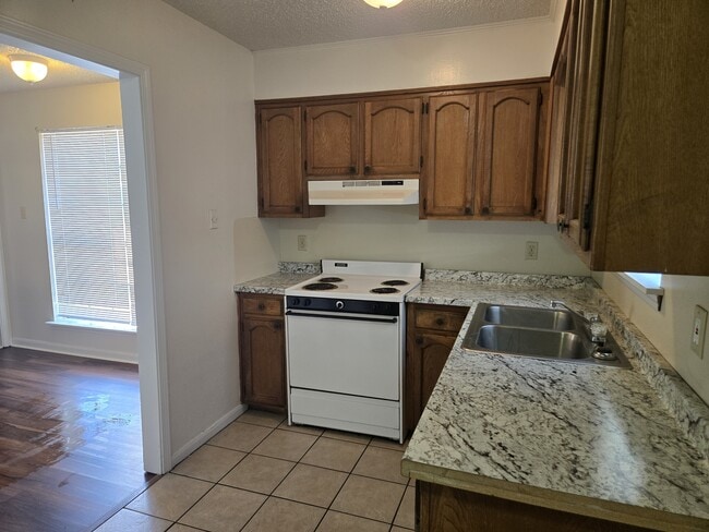 Photo - 115 Oak Ridge Ave