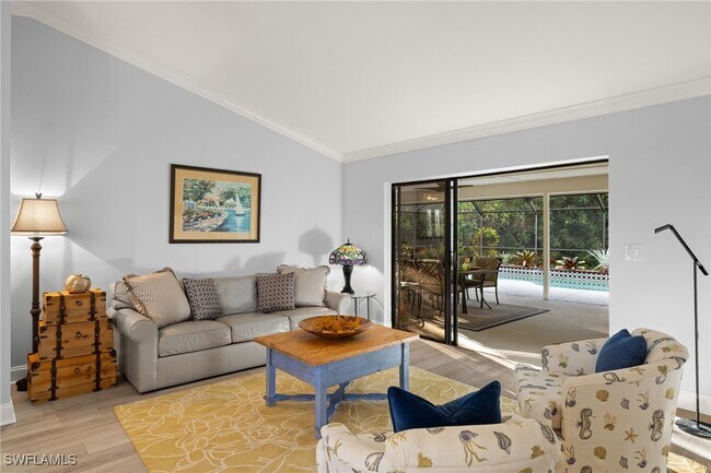 Photo - 2259 Queens Way