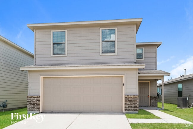 Building Photo - 9923 Sanders Rose Lane Rental