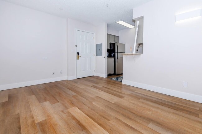 01c_129506 - North Pointe