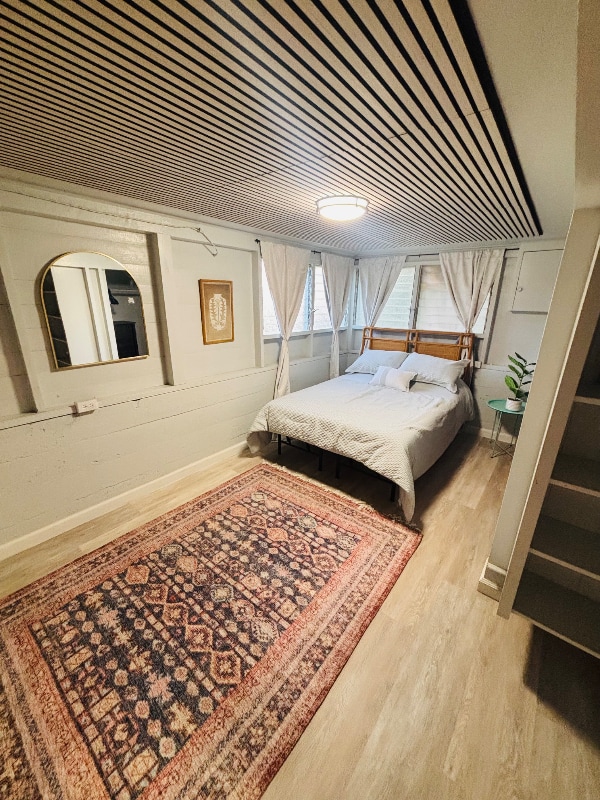 Photo - 1111 Haihai St