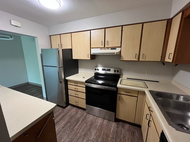 Building Photo - 318 Island Dr Unit 318-14
