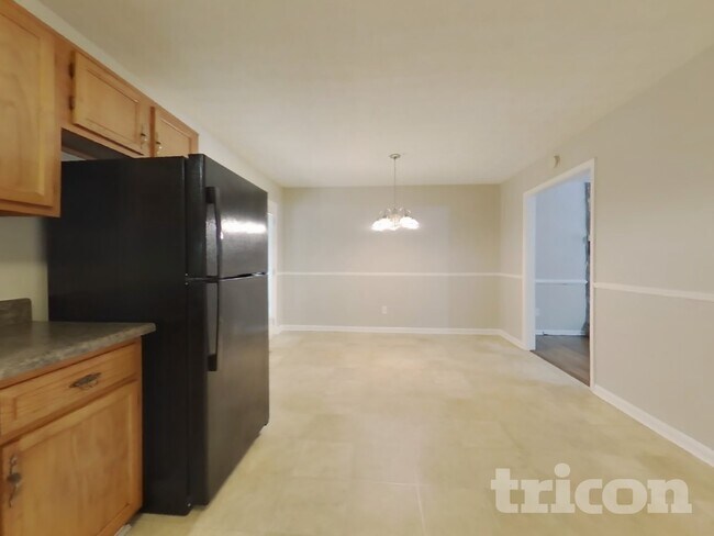 Photo - 4021 Wylie Ln