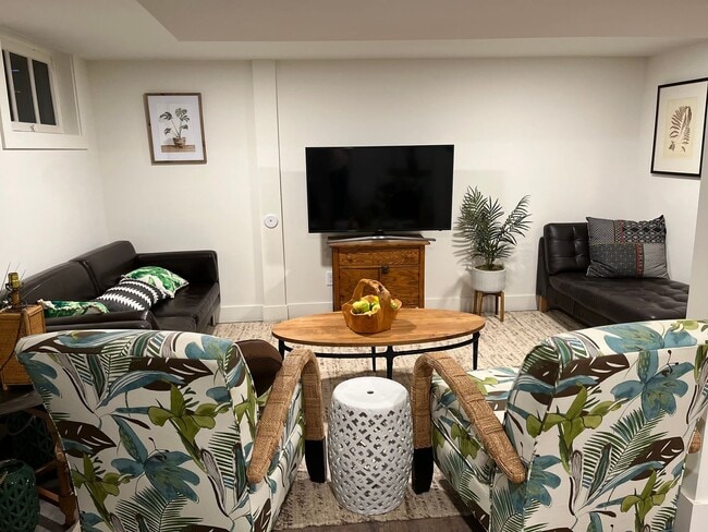 Photo - A Turnkey 4 Bed 2 Bath Furnished Retreat