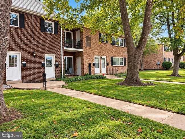 1294 Cooper St Unit B6