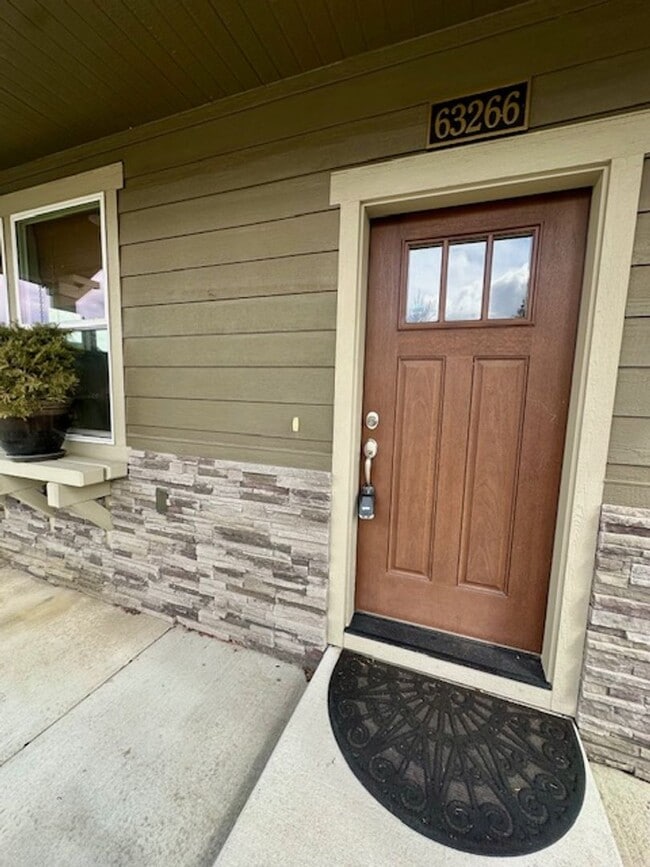 Photo - 63266 NW Newhall Pl