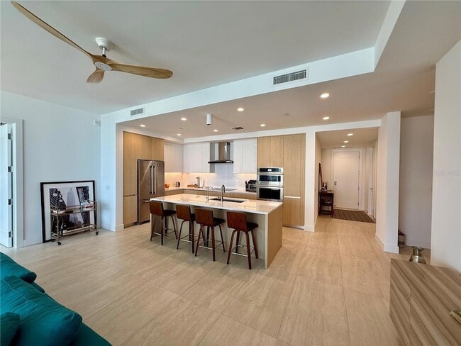 Photo - 301 Quay Cmn Unit 1004