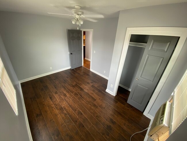 Room 2 - 2454 S 17th St Unit 2nd Floor