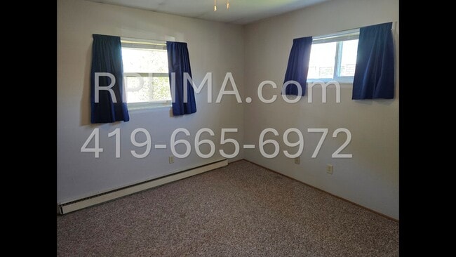 Photo - 2450 Sherwood Dr