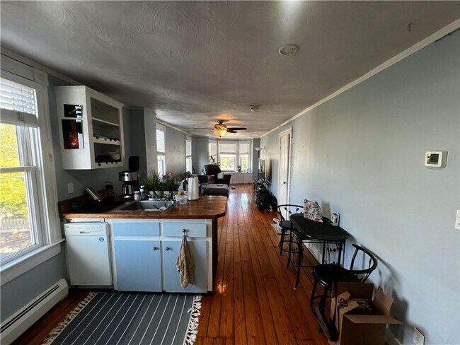 Photo - 235 Spring St Unit 4